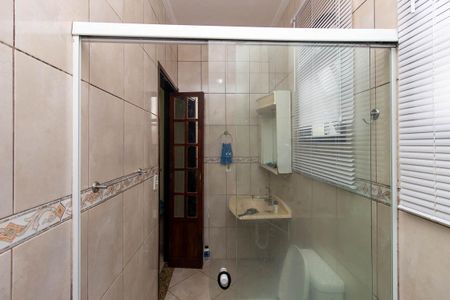 Casa à venda com 349m², 3 quartos e 3 vagas Casa à venda com 349m², 3 quartos e 3 vagasBanheiro da Suíte 1