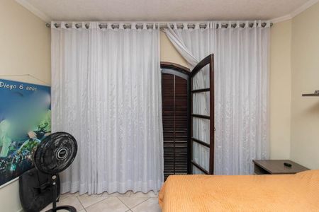 Casa à venda com 349m², 3 quartos e 3 vagas Casa à venda com 349m², 3 quartos e 3 vagasSuíte 2