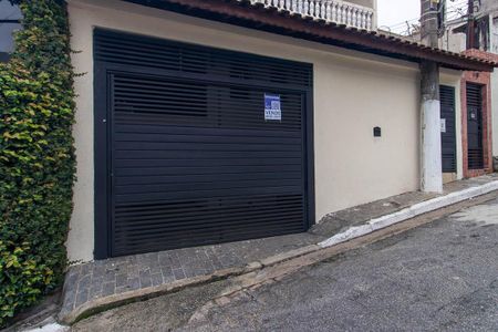 Casa à venda com 349m², 3 quartos e 3 vagas Casa à venda com 349m², 3 quartos e 3 vagasFachada e Placa