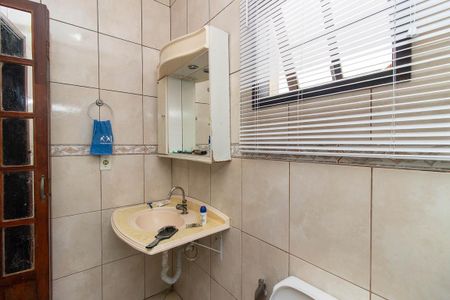 Casa à venda com 349m², 3 quartos e 3 vagas Casa à venda com 349m², 3 quartos e 3 vagasBanheiro da Suíte 1