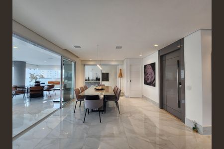 Apartamento à venda com 278m², 3 quartos e 4 vagasSala