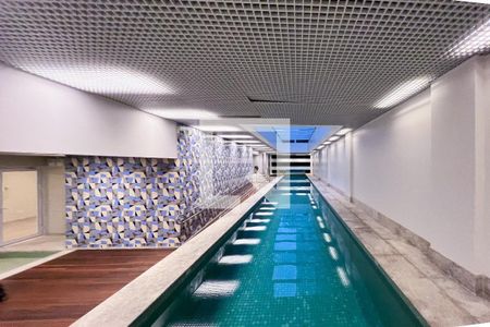 Apartamento à venda com 278m², 3 quartos e 4 vagasÁrea comum - Piscina