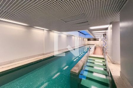 Apartamento à venda com 278m², 3 quartos e 4 vagasÁrea comum - Piscina