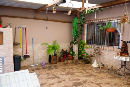 Casa à venda com 148m², 4 quartos e 2 vagasGaragem