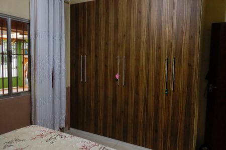 Casa à venda com 148m², 4 quartos e 2 vagasQuarto 1