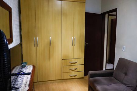 Casa à venda com 148m², 4 quartos e 2 vagasSuíte