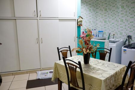 Casa à venda com 148m², 4 quartos e 2 vagasCozinha