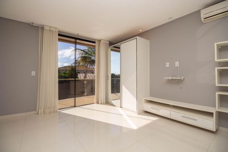 Casa de condomínio para alugar com 1000m², 5 quartos e 6 vagasSuíte 2