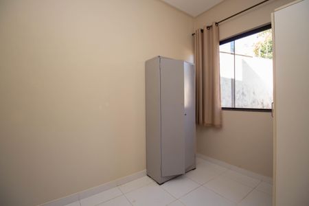 Casa de condomínio para alugar com 1000m², 5 quartos e 6 vagasQuarto de Serviço