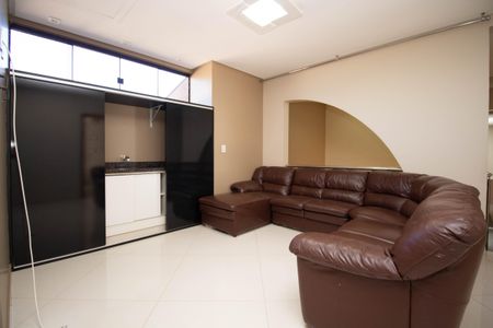 Casa de condomínio para alugar com 1000m², 5 quartos e 6 vagasSala 4