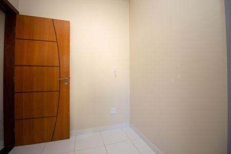 Casa de condomínio para alugar com 1000m², 5 quartos e 6 vagasQuarto de Serviço