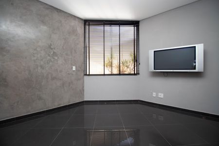 Casa de condomínio para alugar com 1000m², 5 quartos e 6 vagasSala 2