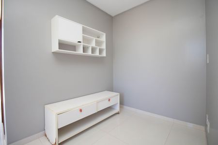 Casa de condomínio para alugar com 1000m², 5 quartos e 6 vagasSuíte 4