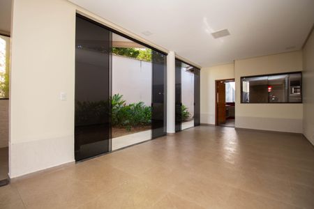 Casa de condomínio para alugar com 1000m², 5 quartos e 6 vagasChurrasqueira