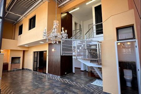 Apartamento à venda com 217m², 4 quartos e 4 vagas Apartamento à venda com 217m², 4 quartos e 4 vagasFoto 01