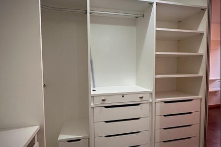 Apartamento à venda com 217m², 4 quartos e 4 vagas Apartamento à venda com 217m², 4 quartos e 4 vagasFoto 18