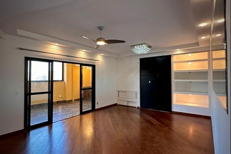 Apartamento à venda com 217m², 4 quartos e 4 vagas Apartamento à venda com 217m², 4 quartos e 4 vagasFoto 04