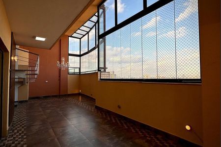 Apartamento à venda com 217m², 4 quartos e 4 vagas Apartamento à venda com 217m², 4 quartos e 4 vagasFoto 02