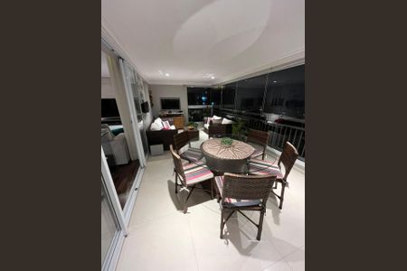 Apartamento à venda com 122m², 3 quartos e 2 vagasFoto 01