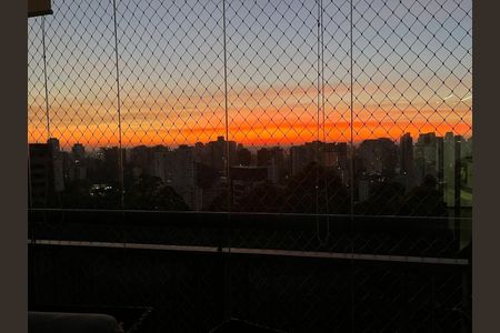 Apartamento à venda com 122m², 3 quartos e 2 vagasFoto 01