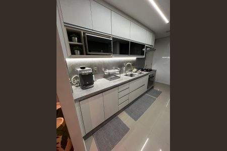 Apartamento à venda com 122m², 3 quartos e 2 vagasFoto 01