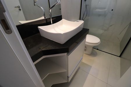 Apartamento para alugar com 63m², 2 quartos e 2 vagasBanheiro Social