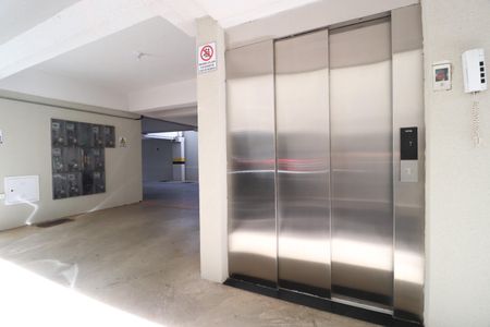Apartamento para alugar com 63m², 2 quartos e 2 vagasElevador