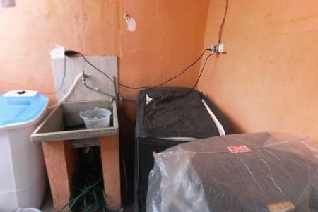 Casa para alugar com 200m², 2 quartos e 2 vagas Casa para alugar com 200m², 2 quartos e 2 vagasÁrea de Serviço