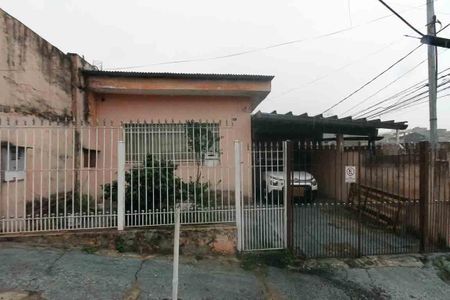 Casa para alugar com 200m², 2 quartos e 2 vagas Casa para alugar com 200m², 2 quartos e 2 vagasFachada