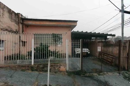 Casa para alugar com 200m², 2 quartos e 2 vagas Casa para alugar com 200m², 2 quartos e 2 vagasFachada