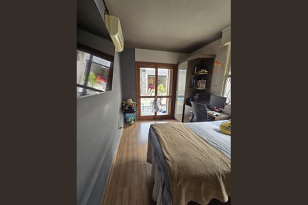 Casa à venda com 3 quartos, 130m² em Tristeza, Porto Alegre