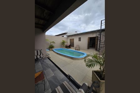 Casa à venda com 3 quartos, 130m² em Tristeza, Porto Alegre