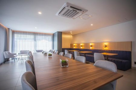 Apartamento para alugar com 37m², 1 quarto e 1 vaga Apartamento para alugar com 37m², 1 quarto e 1 vagaÁrea comum - Salão de festas