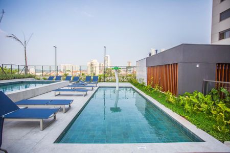 Apartamento para alugar com 37m², 1 quarto e 1 vaga Apartamento para alugar com 37m², 1 quarto e 1 vagaÁrea comum - Piscina