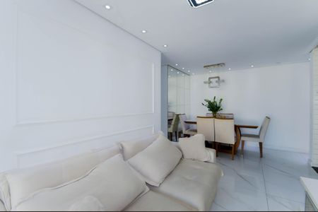 Apartamento à venda com 68m², 2 quartos e 1 vagaSala