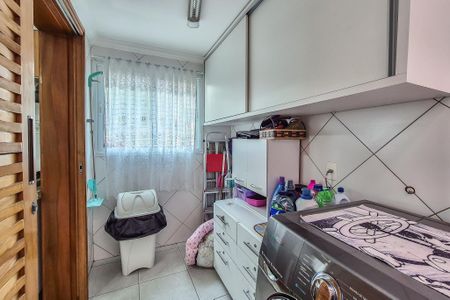 Casa à venda com 289m², 4 quartos e 5 vagas Casa à venda com 289m², 4 quartos e 5 vagasÁrea de Serviço