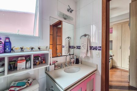 Casa à venda com 289m², 4 quartos e 5 vagas Casa à venda com 289m², 4 quartos e 5 vagasBanheiro da Suíte 2