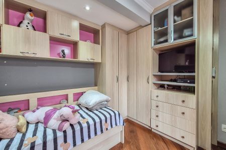 Casa à venda com 289m², 4 quartos e 5 vagas Casa à venda com 289m², 4 quartos e 5 vagasQuarto 2 - Suíte