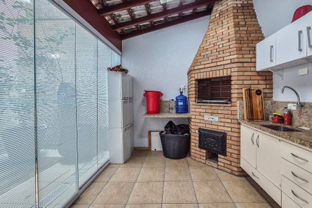 Casa à venda com 289m², 4 quartos e 5 vagas Casa à venda com 289m², 4 quartos e 5 vagasChurrasqueira