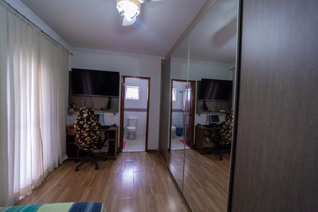 Casa à venda com 350m², 4 quartos e 6 vagasSuíte 3