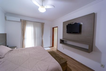 Casa à venda com 350m², 4 quartos e 6 vagasSuíte 1 