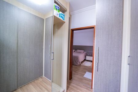 Casa à venda com 350m², 4 quartos e 6 vagasCloset Suíte 1 