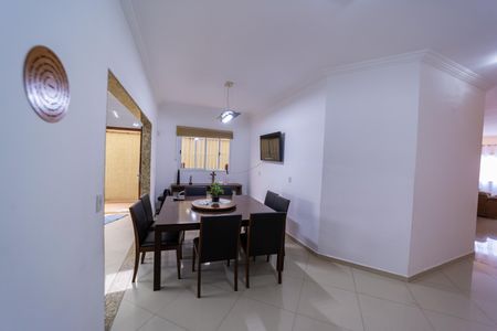 Casa à venda com 350m², 4 quartos e 6 vagasSala de Jantar