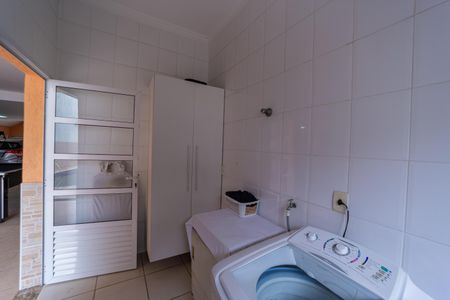 Casa à venda com 350m², 4 quartos e 6 vagasÁrea de Serviço