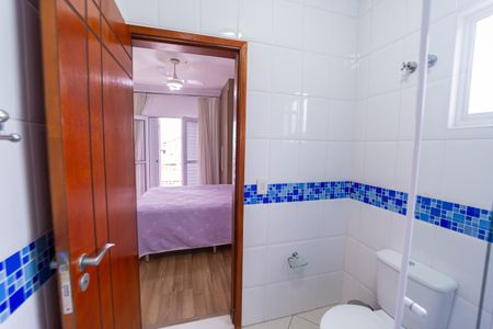 Casa à venda com 350m², 4 quartos e 6 vagasBanheiro Suíte 4