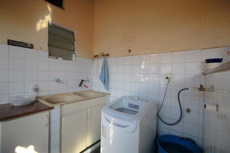 Casa à venda com 273m², 3 quartos e 4 vagasÁrea de Serviço