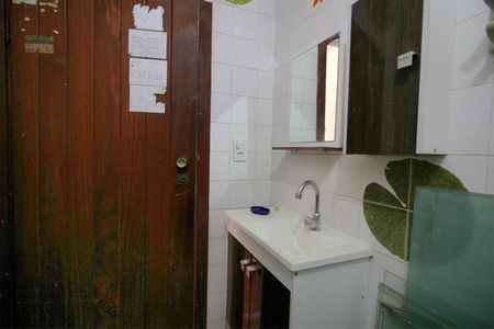 Casa à venda com 273m², 3 quartos e 4 vagasBanheiro de Serviço 2