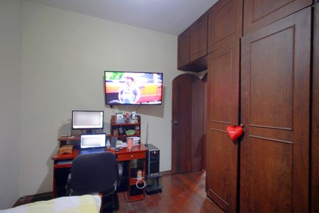 Casa à venda com 273m², 3 quartos e 4 vagasQuarto 2