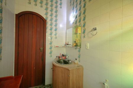 Casa à venda com 273m², 3 quartos e 4 vagasBanheiro da Suíte