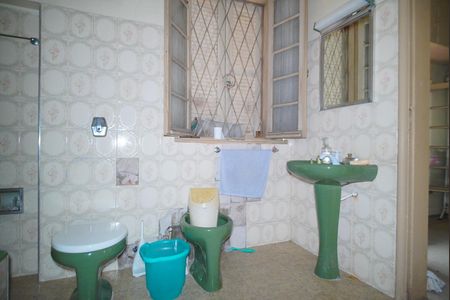 Casa à venda com 155m², 2 quartos e 1 vagaBanheiro